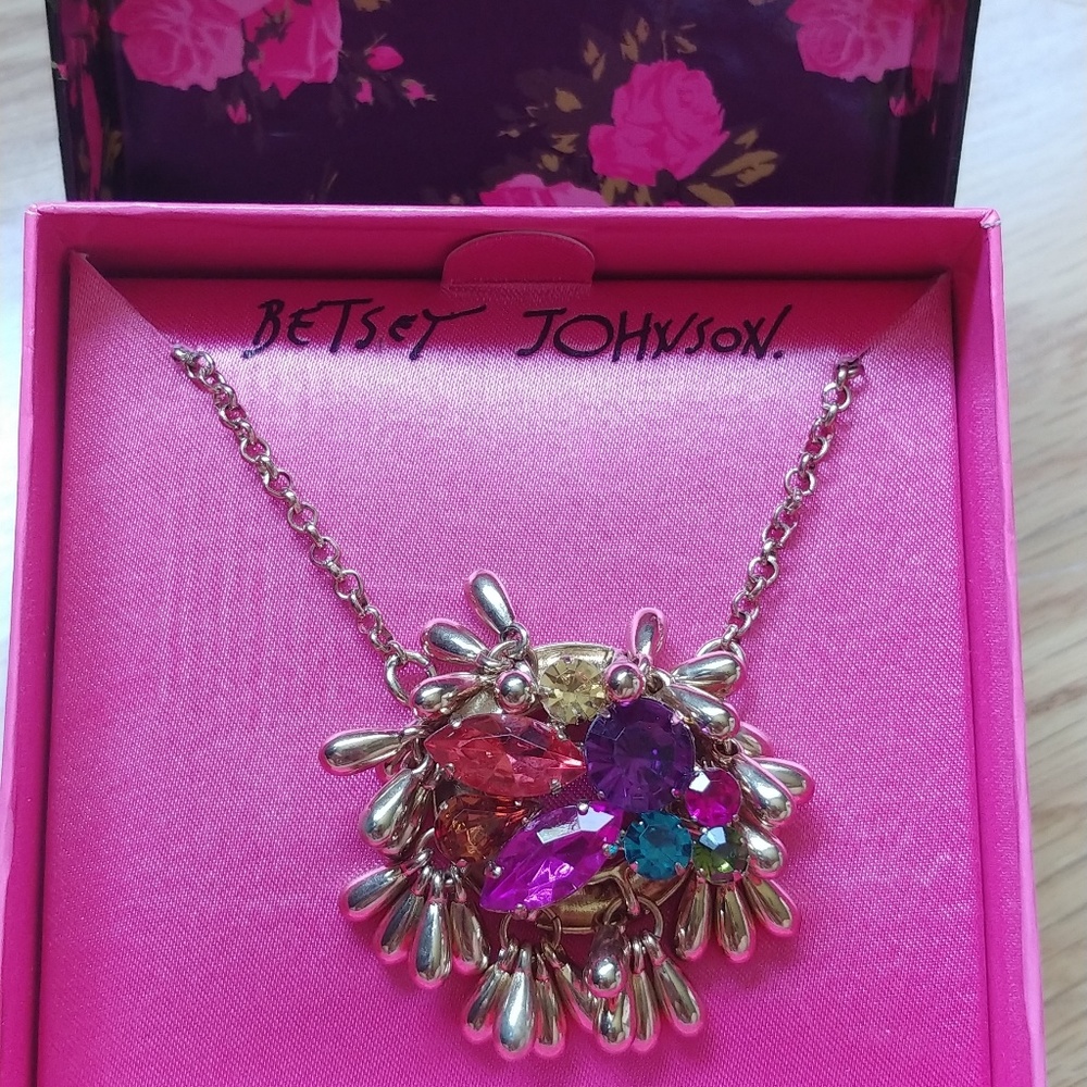 🆕Betsy Johnson Necklace
